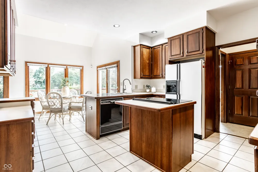 2540 Sutton Avenue Carmel, IN 46032