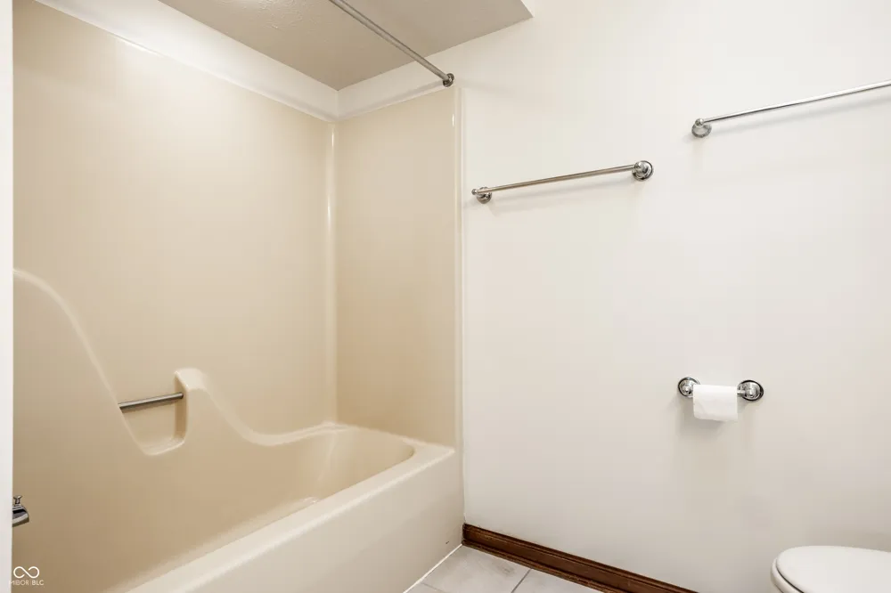 2540 Sutton Avenue Carmel, IN 46032