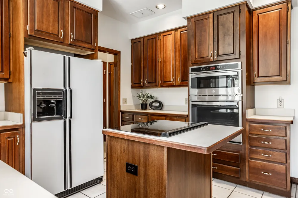 2540 Sutton Avenue Carmel, IN 46032