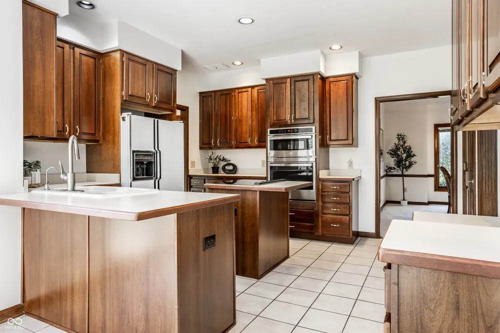 2540 Sutton Avenue Carmel, IN 46032