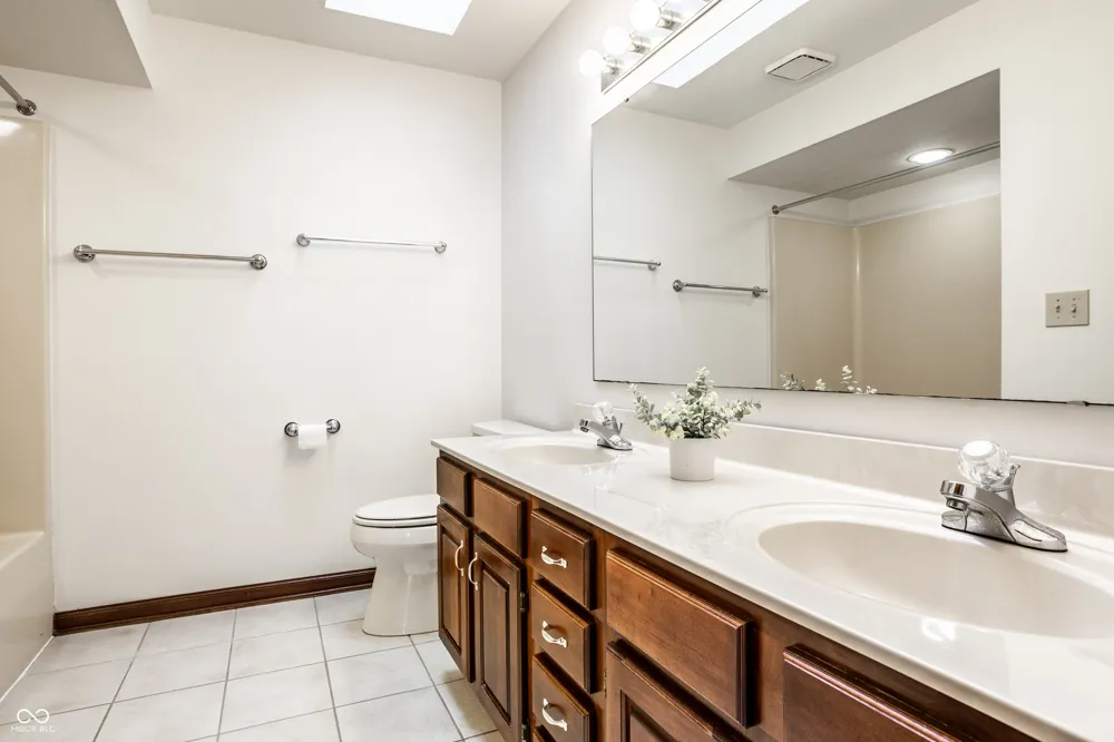 2540 Sutton Avenue Carmel, IN 46032