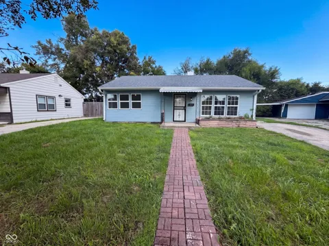 1453 E Lynn Drive