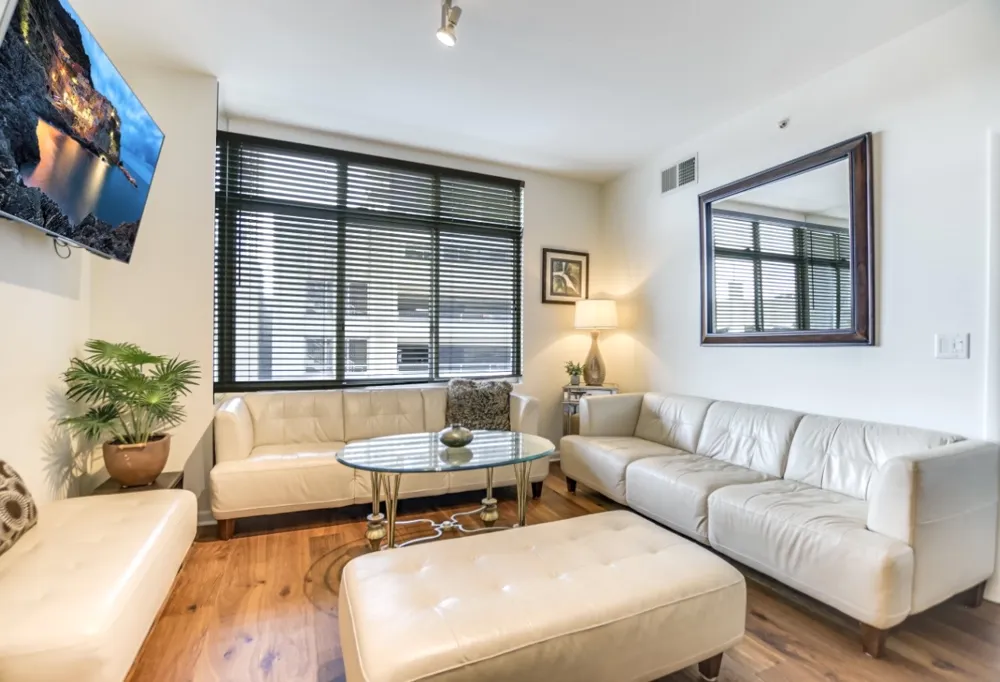 54 Rainey Street #703 Austin, TX 78701