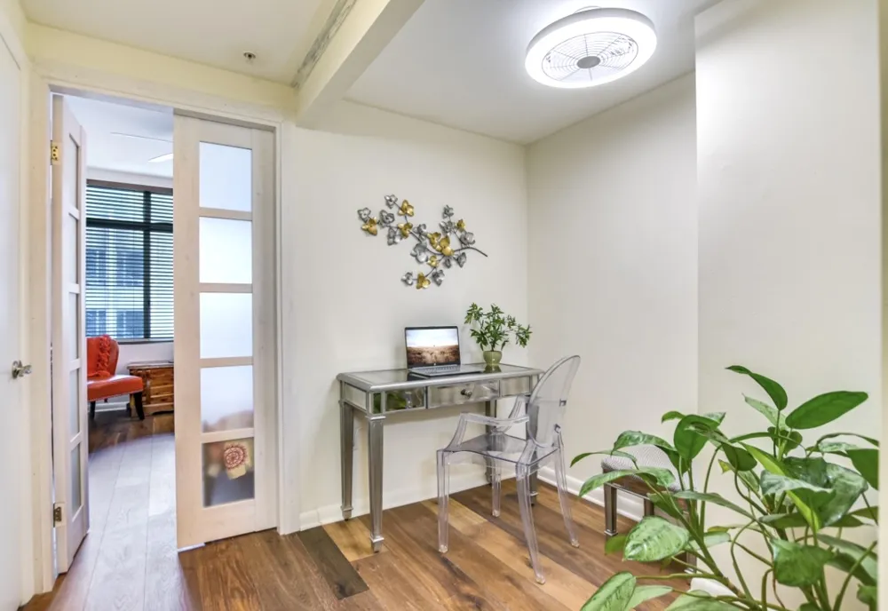 54 Rainey Street #703 Austin, TX 78701