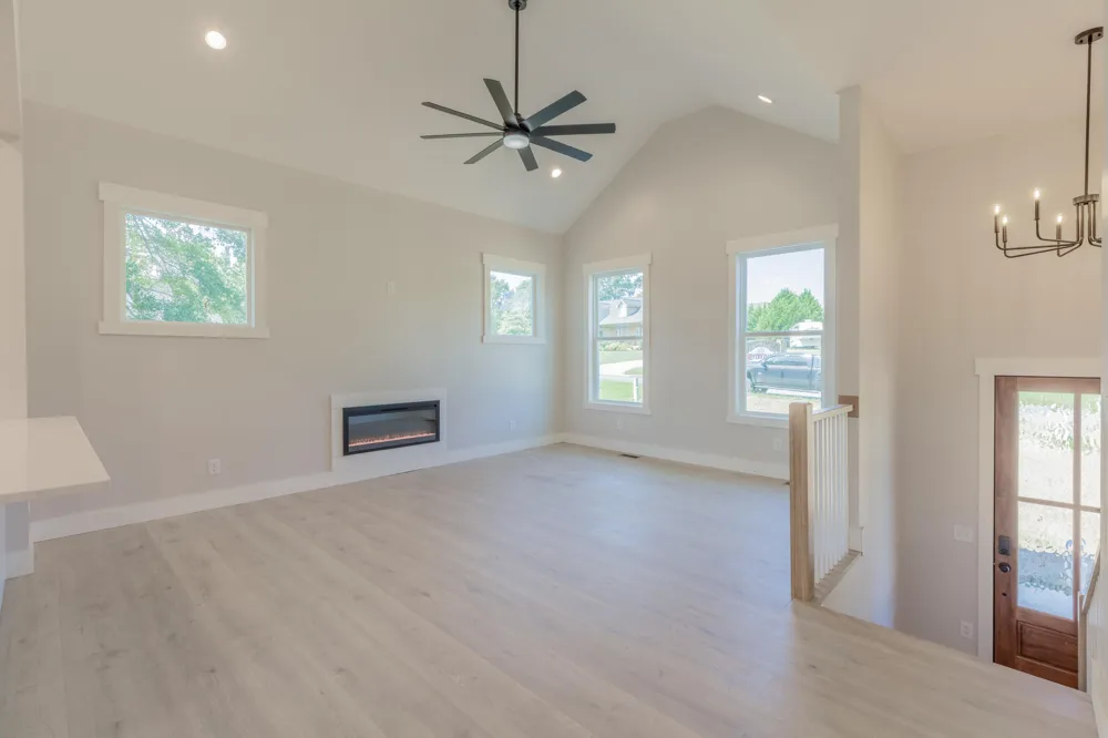 31 Sentry Oaks Chickamauga, GA 30707