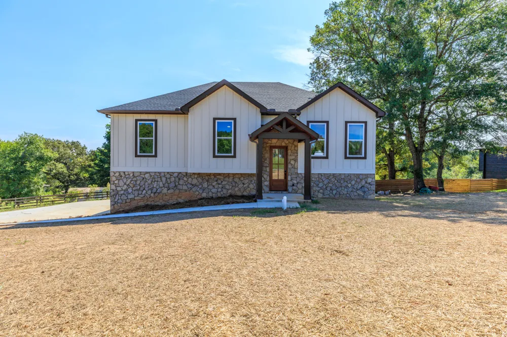 31 Sentry Oaks Chickamauga, GA 30707