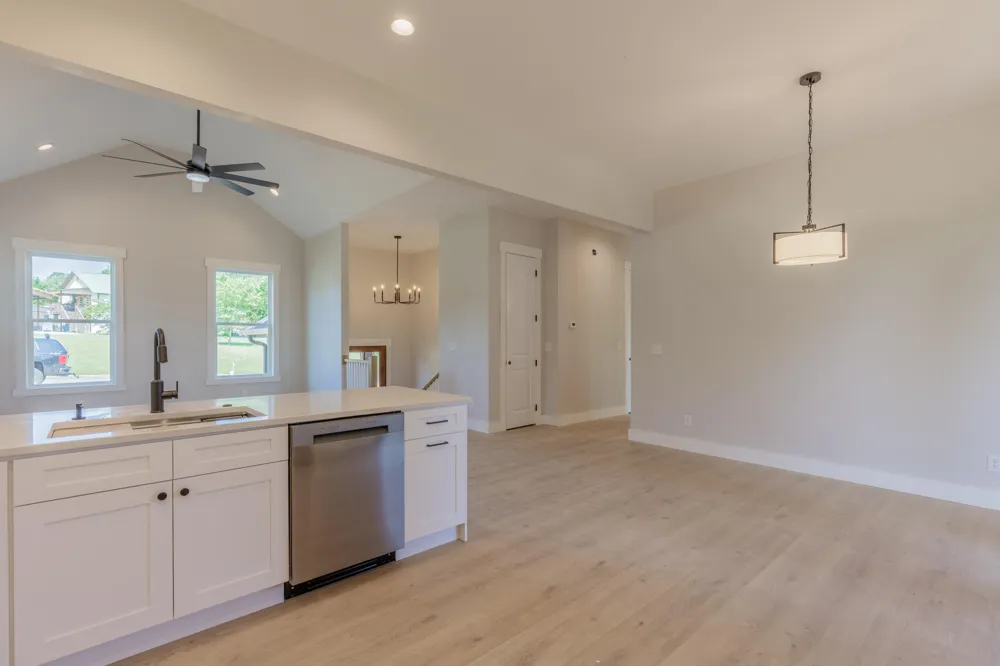 31 Sentry Oaks Chickamauga, GA 30707