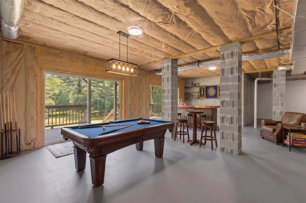 48 Mountain Brook Way Highlands, NC 28741