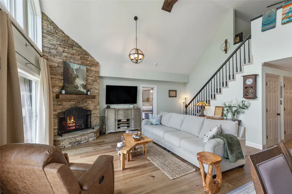 48 Mountain Brook Way Highlands, NC 28741