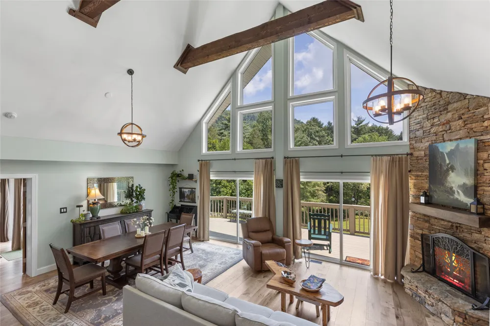 48 Mountain Brook Way Highlands, NC 28741