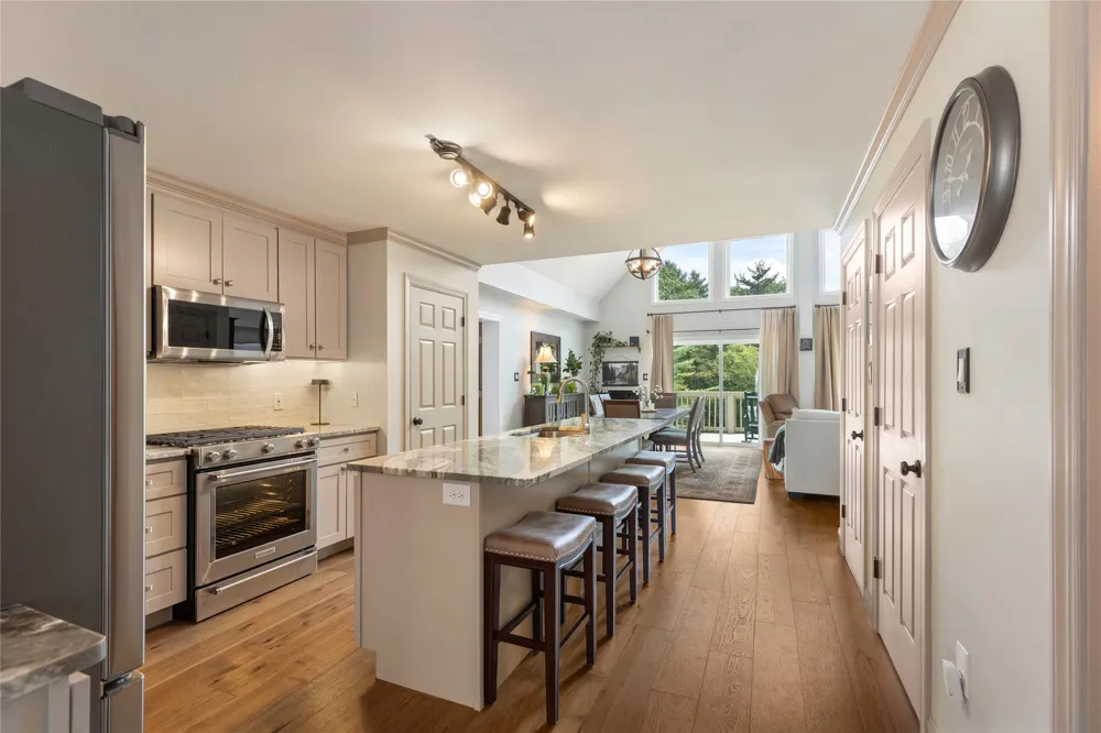 48 Mountain Brook Way Highlands, NC 28741