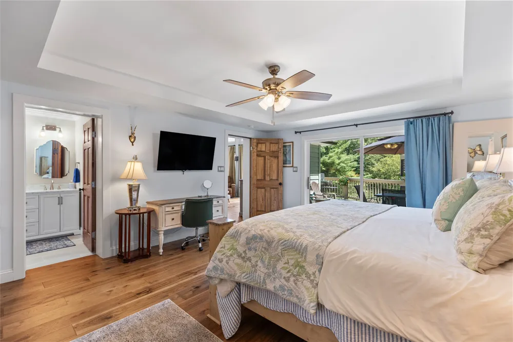 48 Mountain Brook Way Highlands, NC 28741