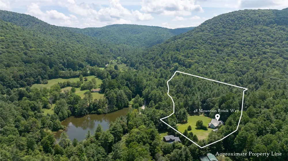 48 Mountain Brook Way Highlands, NC 28741