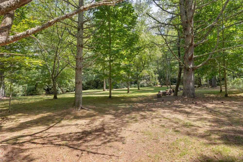 48 Mountain Brook Way Highlands, NC 28741
