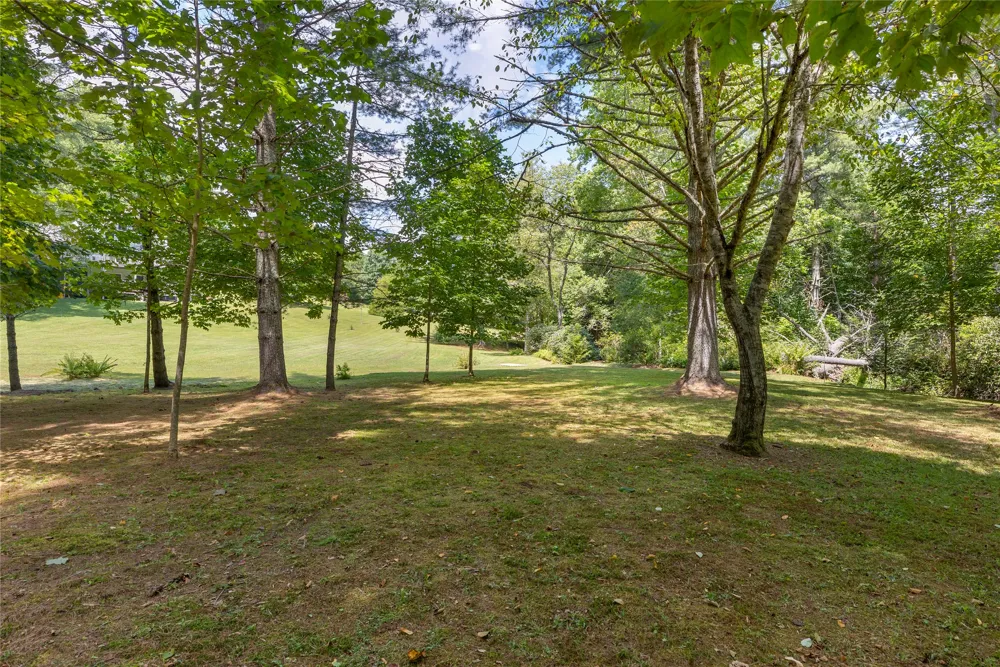 48 Mountain Brook Way Highlands, NC 28741