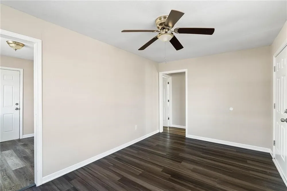 622 Airport #B Corpus Christi, TX 78405