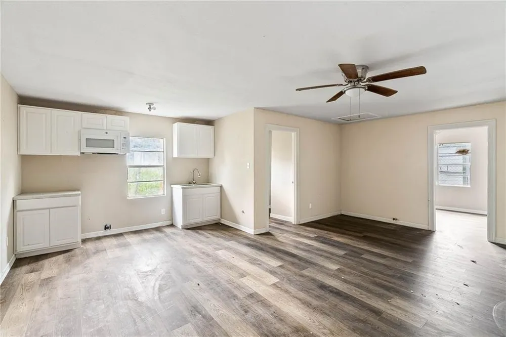 622 Airport #B Corpus Christi, TX 78405