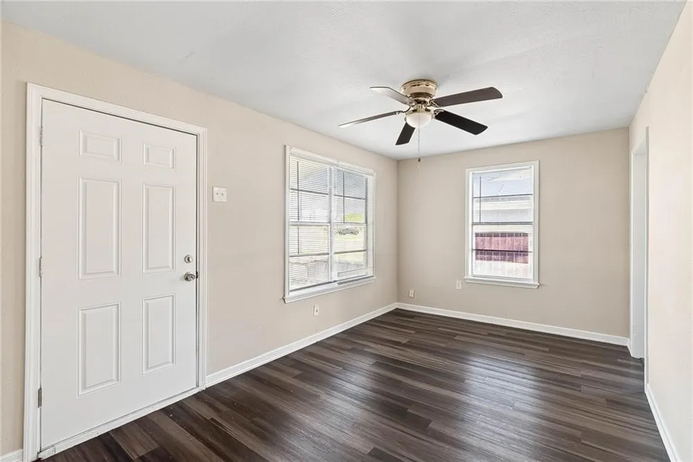 622 Airport #B Corpus Christi, TX 78405