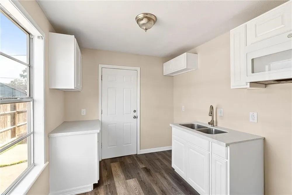 622 Airport #B Corpus Christi, TX 78405