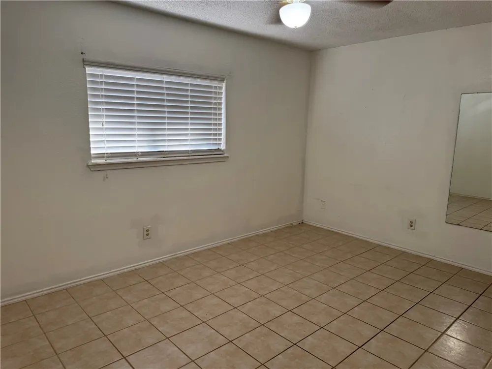 3009 Hilldale Drive Corpus Christi, TX 78415