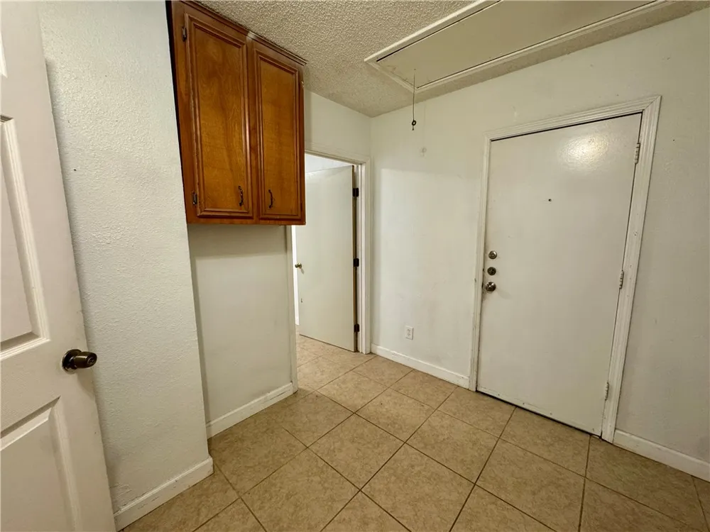 3009 Hilldale Drive Corpus Christi, TX 78415