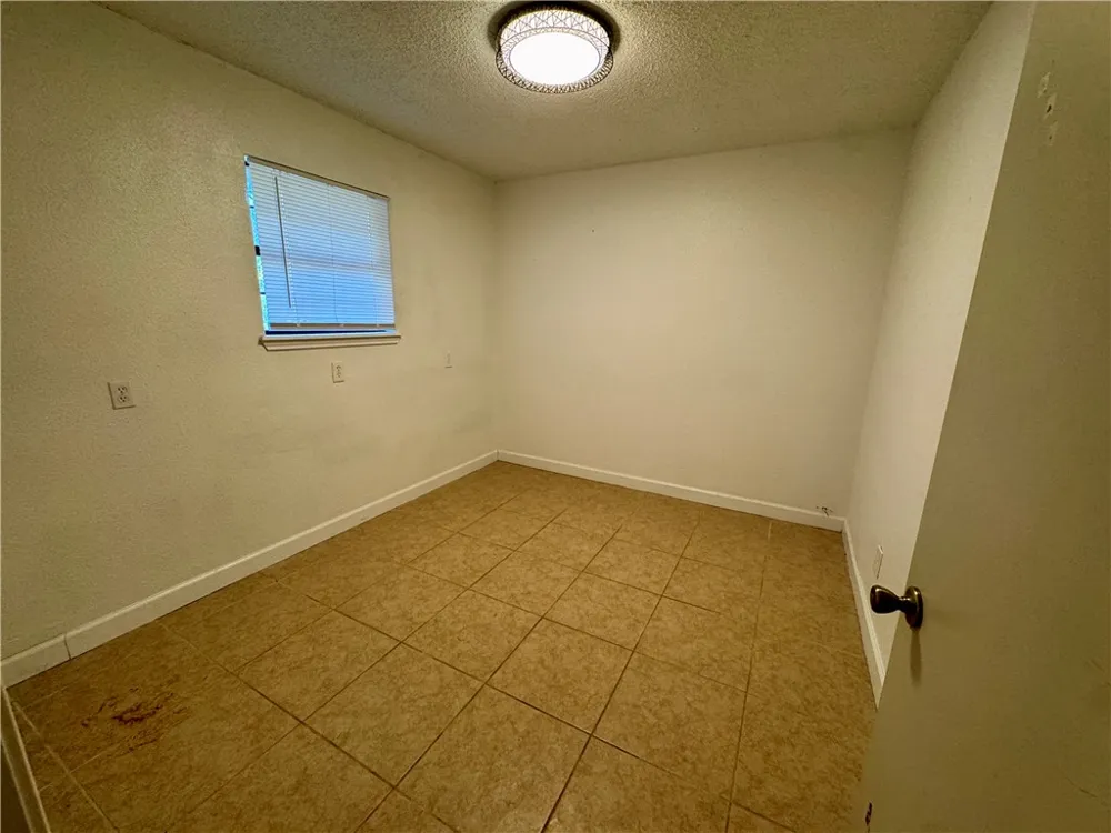 3009 Hilldale Drive Corpus Christi, TX 78415