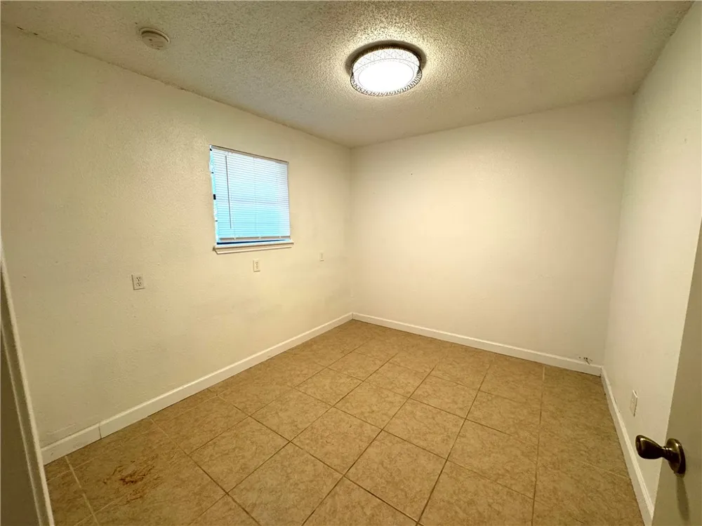 3009 Hilldale Drive Corpus Christi, TX 78415