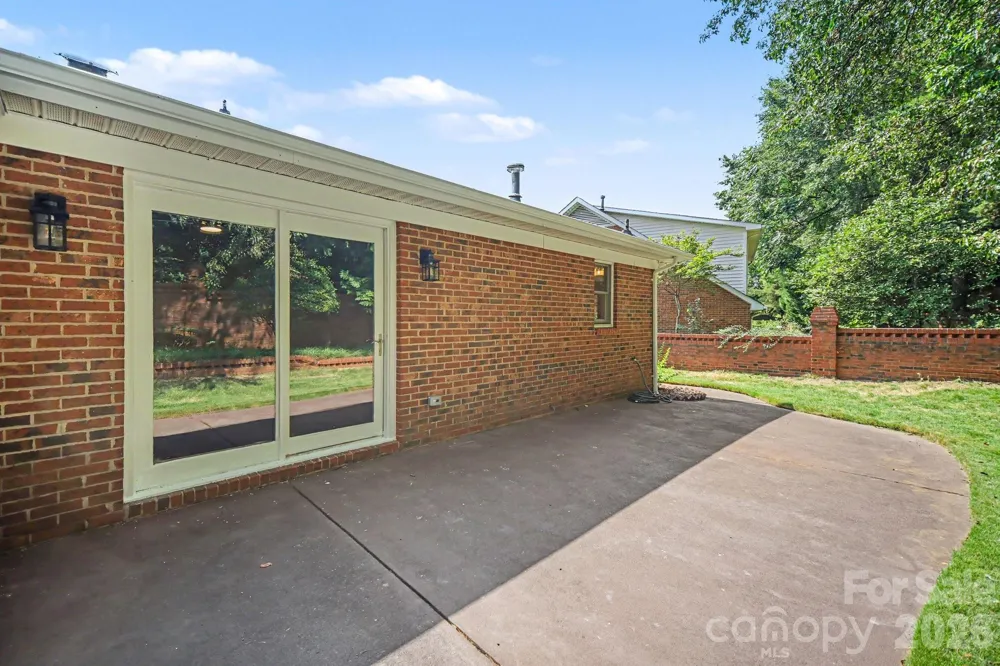 1912 Wexford Court Gastonia, NC 28054