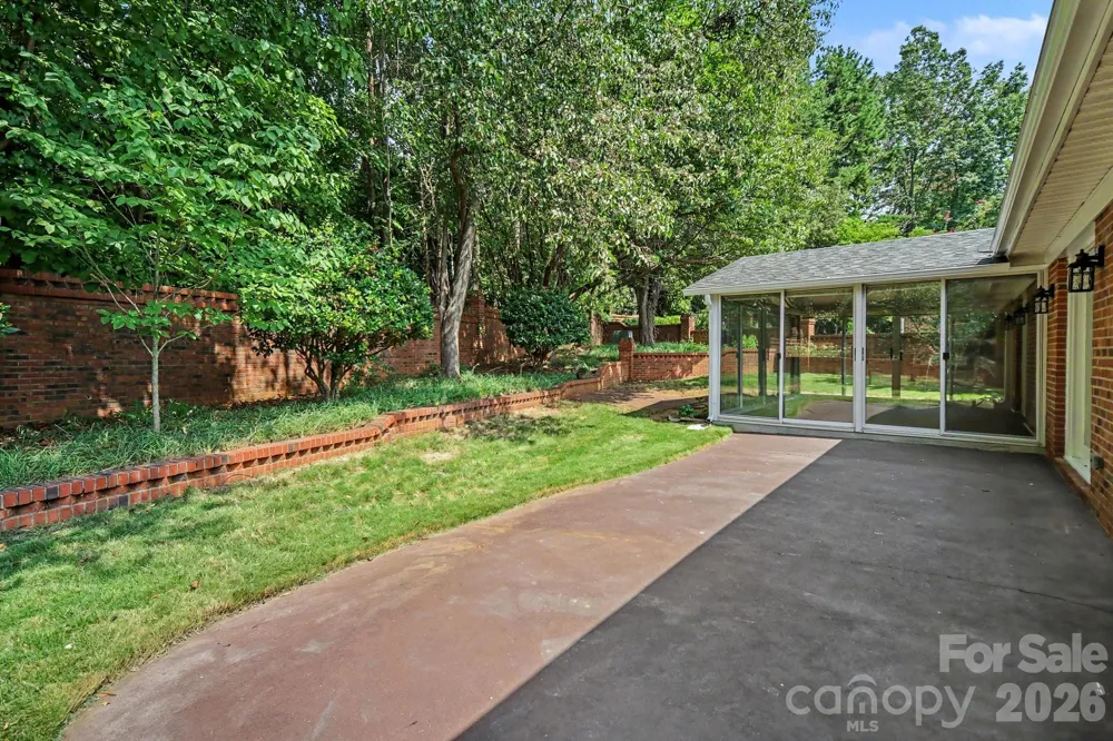 1912 Wexford Court Gastonia, NC 28054
