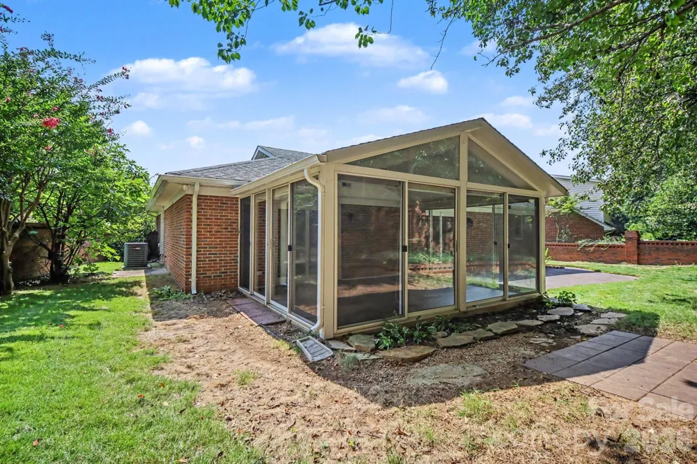 1912 Wexford Court Gastonia, NC 28054