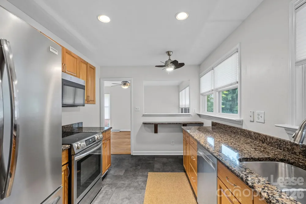 4231 Mantle Court Charlotte, NC 28205