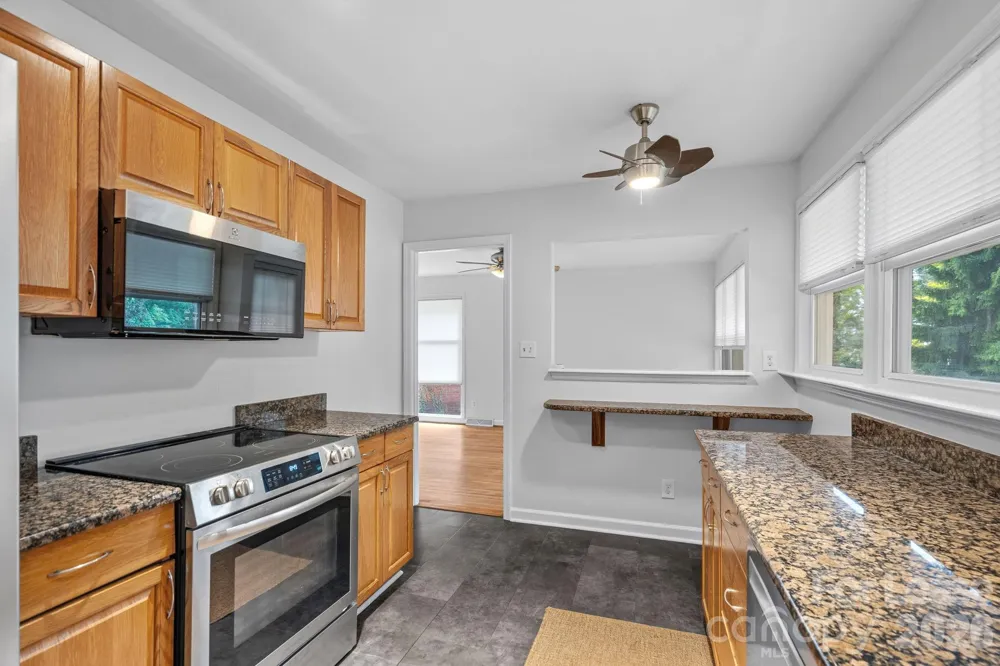 4231 Mantle Court Charlotte, NC 28205