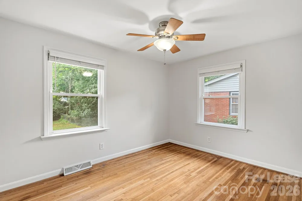 4231 Mantle Court Charlotte, NC 28205
