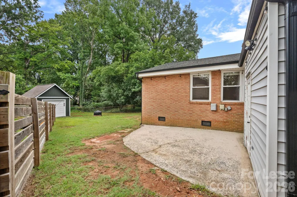 4231 Mantle Court Charlotte, NC 28205