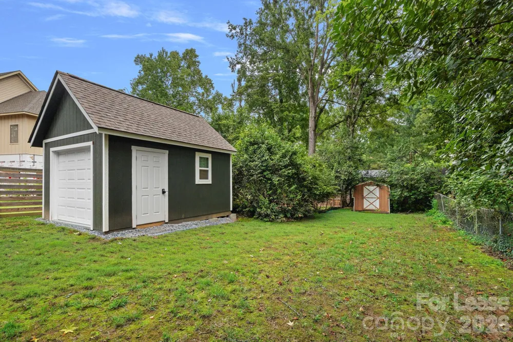 4231 Mantle Court Charlotte, NC 28205