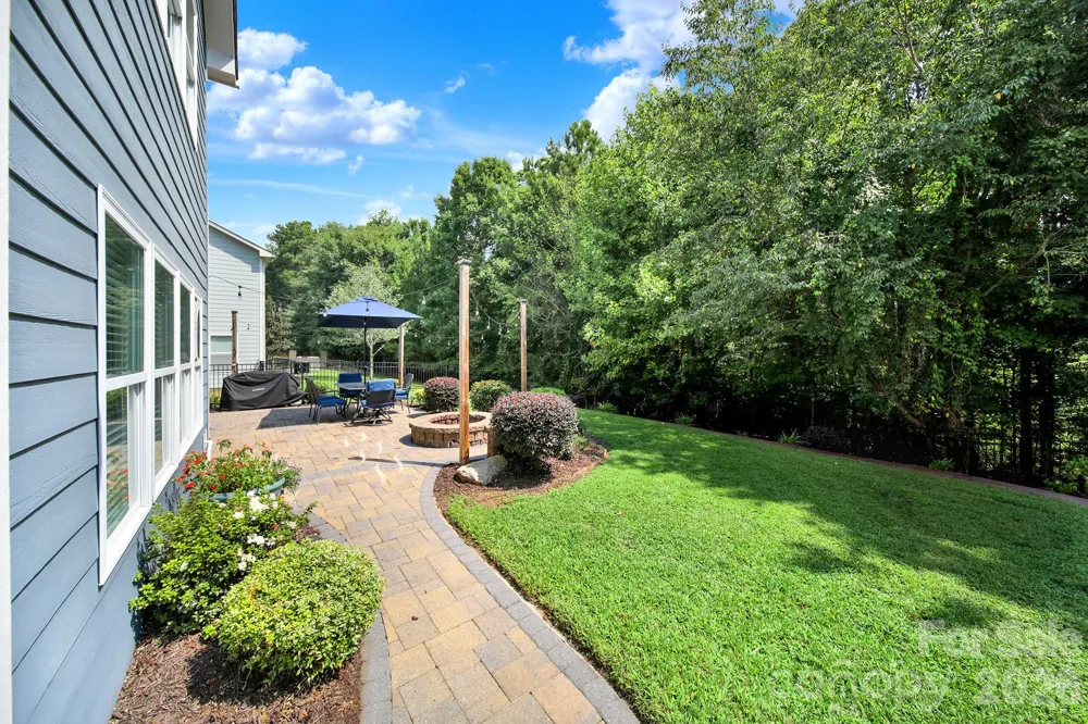 2180 Bluebell Way Tega Cay, SC 29708