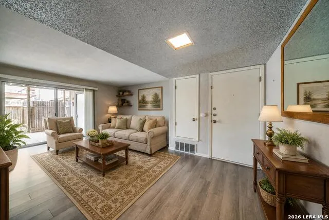 3803 Barrington #12A San Antonio, TX 78217