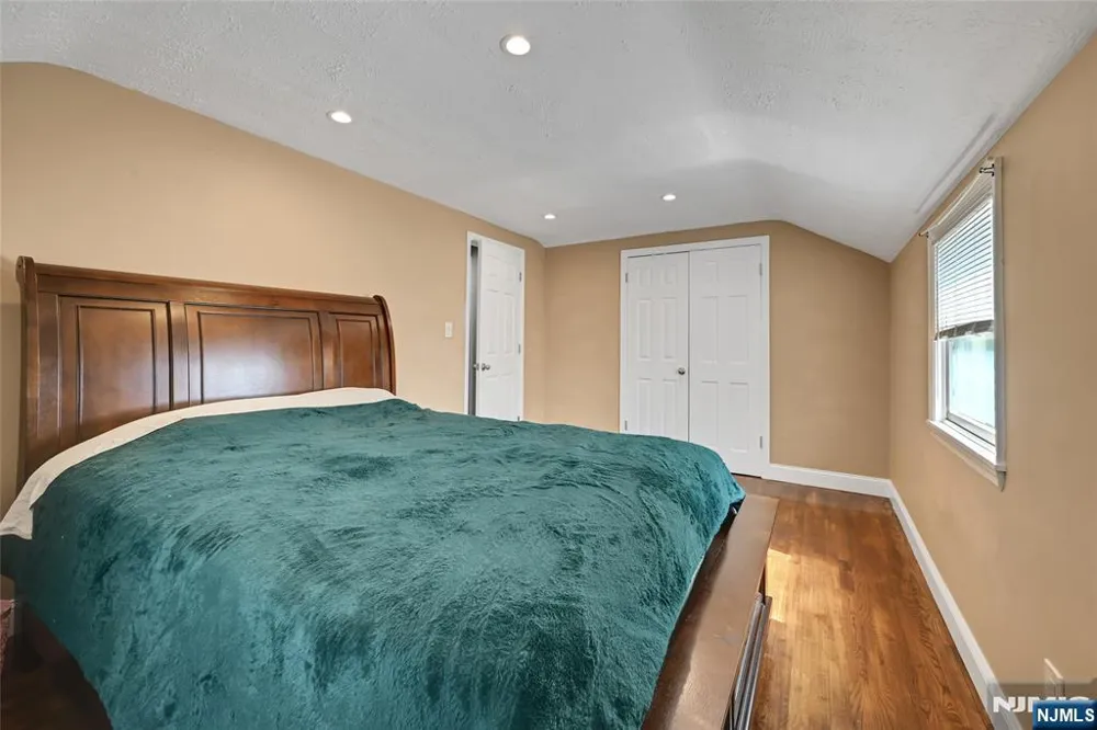 464 Simons Avenue Hackensack, NJ 07601