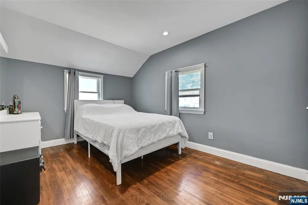 464 Simons Avenue Hackensack, NJ 07601