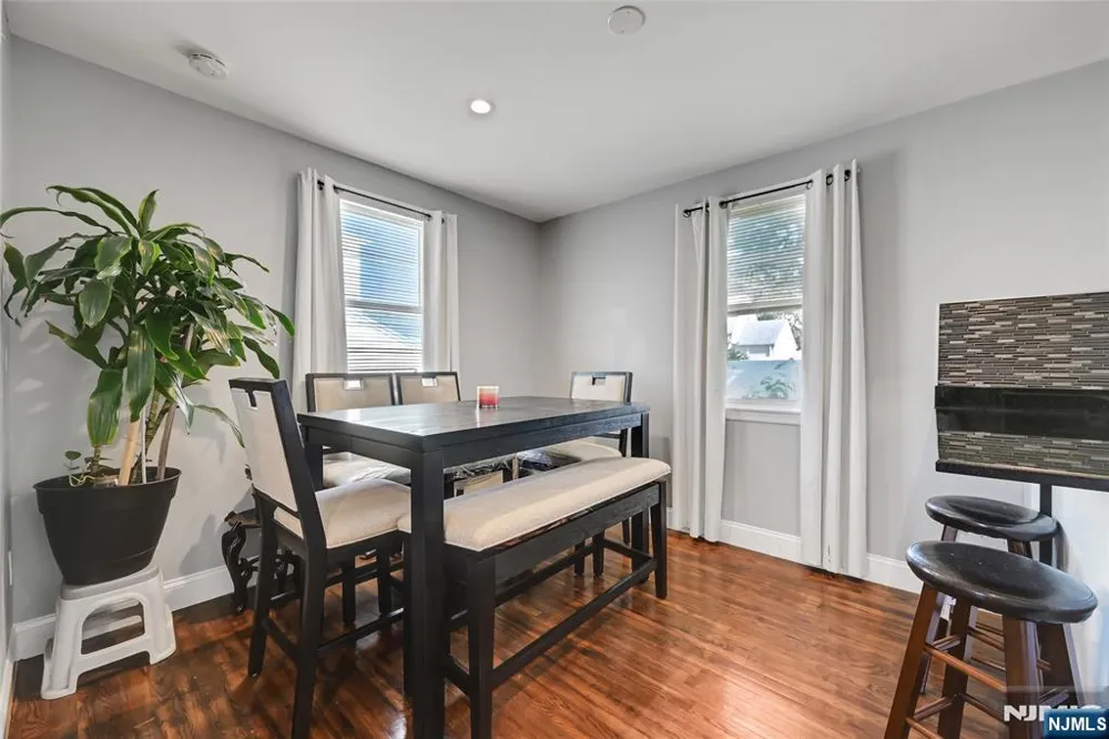 464 Simons Avenue Hackensack, NJ 07601