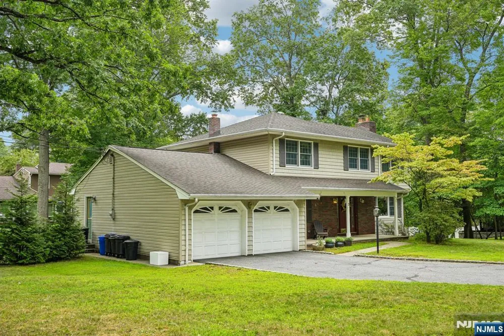 3 Kennedy Court Wayne, NJ 07470