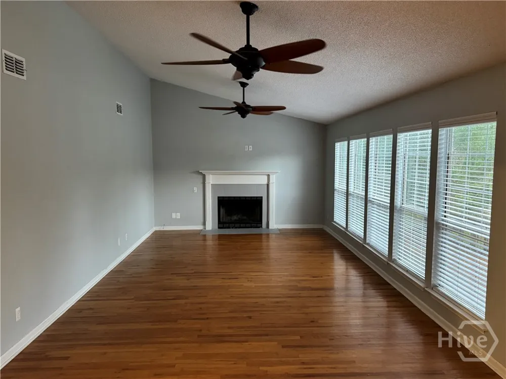 91 Holly Circle Midway, GA 31320