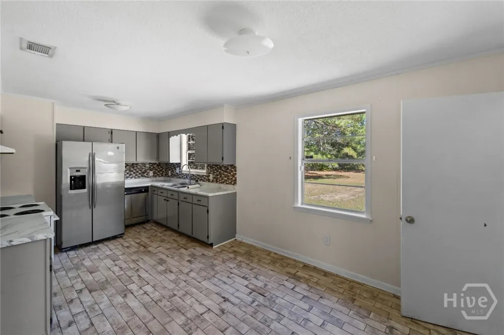 234 Deerwood Drive Hinesville, GA 31313
