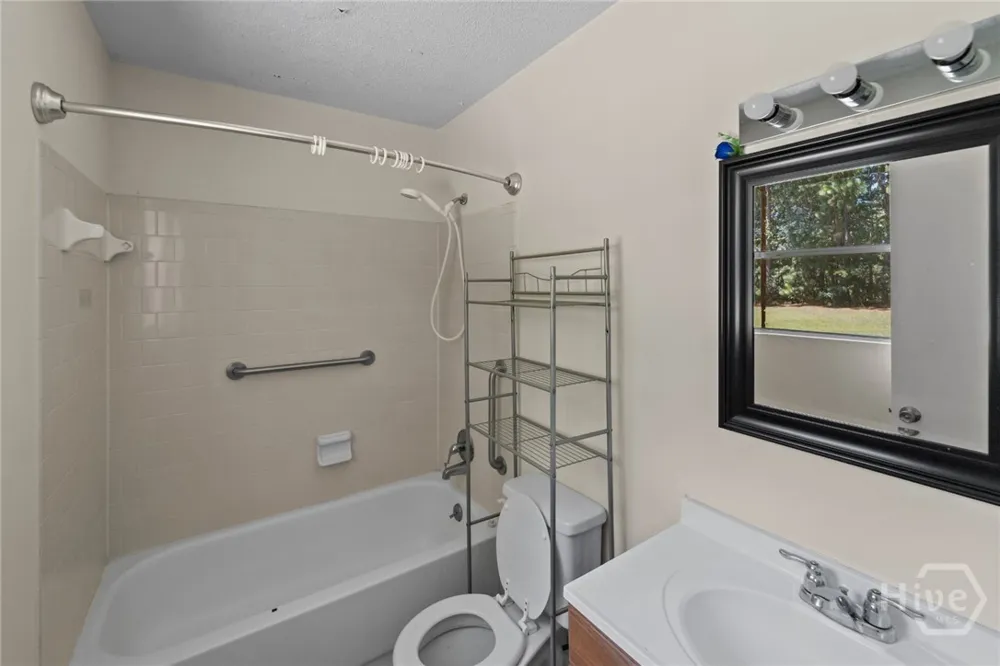 234 Deerwood Drive Hinesville, GA 31313