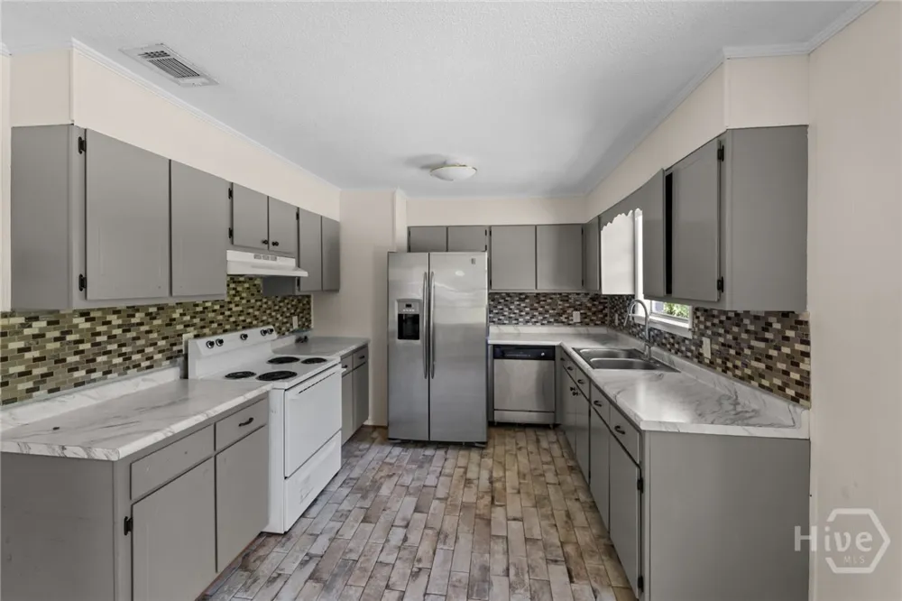 234 Deerwood Drive Hinesville, GA 31313