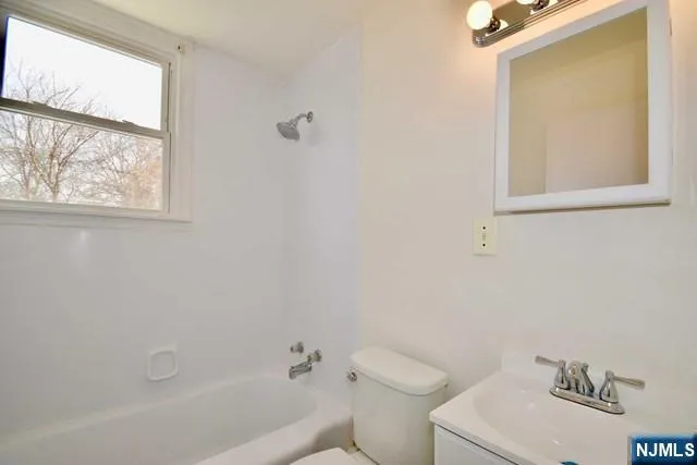 178 Washington Street B Northvale, NJ 07647
