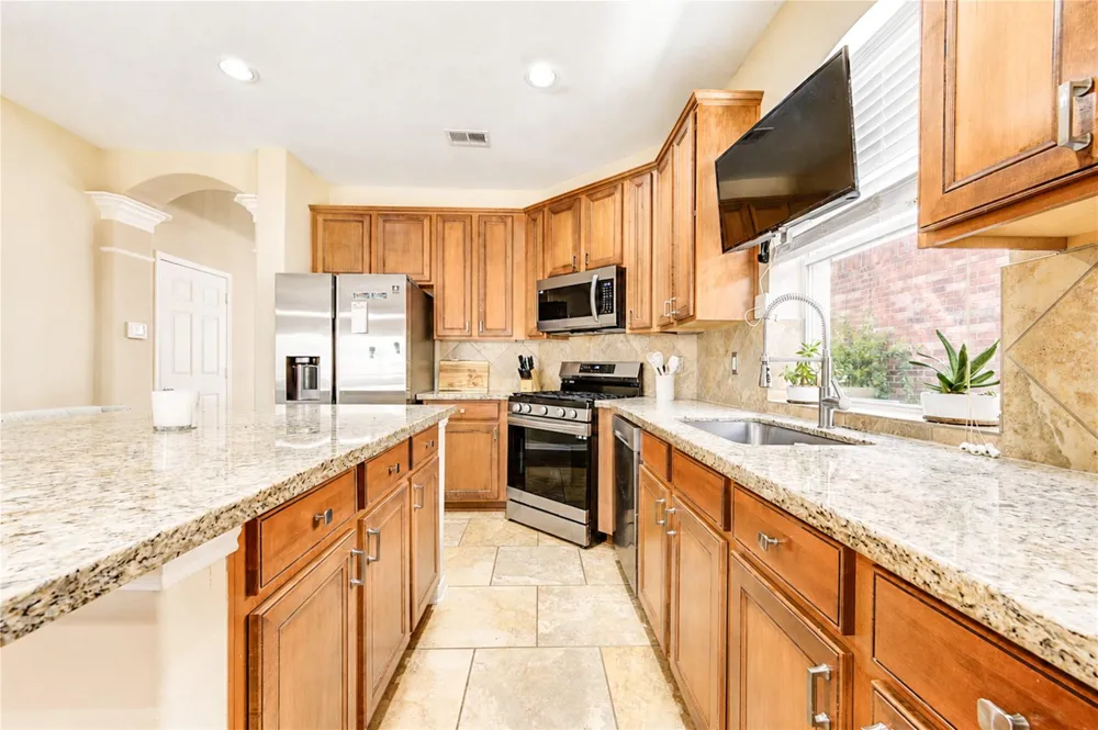 6315 Linfield Bluff Lane Katy, TX 77494