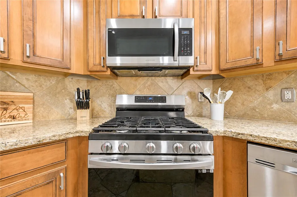 6315 Linfield Bluff Lane Katy, TX 77494
