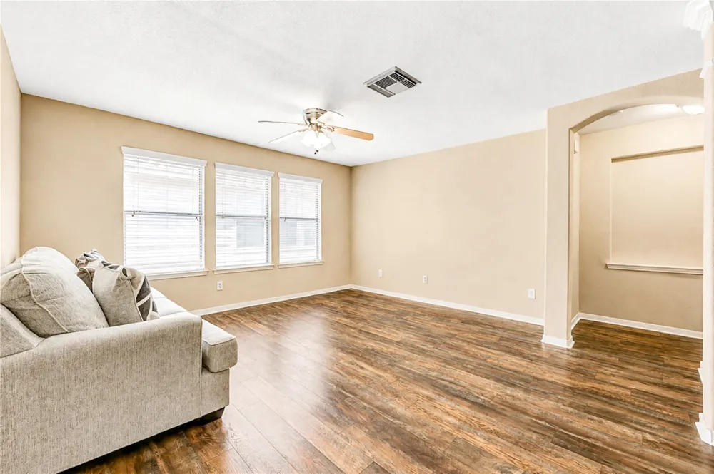 6315 Linfield Bluff Lane Katy, TX 77494