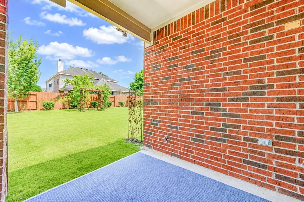 6315 Linfield Bluff Lane Katy, TX 77494
